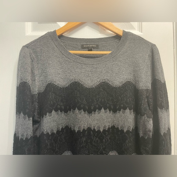 Banana Republic Women’s Sweater Lace Look Knit Black Size Medium Goth - Picture 4 of 9